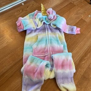 Unicorn onesie never used